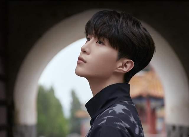 娱乐圈大爆料范丞丞,揭秘明星背后的故事  第1张